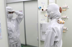 入室前・ローラーがけ