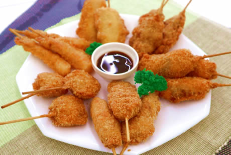 お肉と魚介の串揚げセット6種